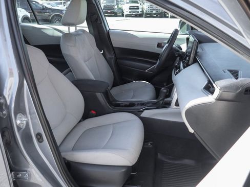 Used 2022 Toyota Corolla Cross L image 37