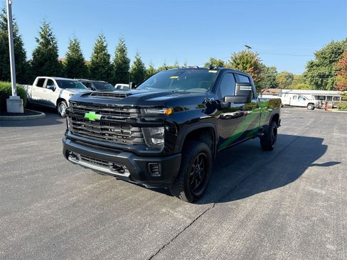 Used 2024 Chevrolet Silverado 3500 W/T w/ WT Convenience Package image 4