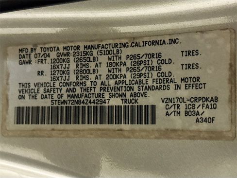 Used 2004 Toyota Tacoma 4x4 Xtracab V6 w/ SR5 Color-Keyed Pkg image 35