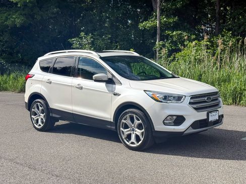 Used 2019 Ford Escape Titanium AWD/4WD image 1
