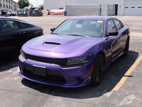 Used 2023 Dodge Charger R/T w/ Plus Group RWD image 4