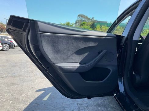 Used 2026 Tesla Model 3 AWD/4WD image 38
