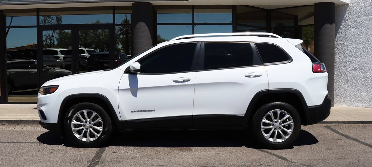 Used 2020 Jeep Cherokee Latitude FWD image 8