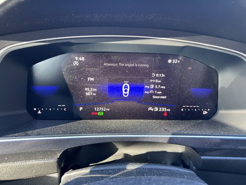 Certified 2024 Volkswagen Tiguan SE image 20