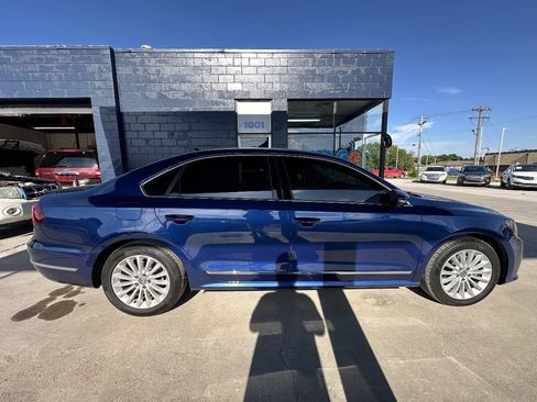 Used 2017 Volkswagen Passat 1.8T SE FWD image 6
