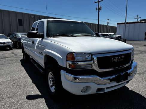 Used 2004 GMC Sierra 3500 SLE w/ Heavy-Duty Power Package AWD/4WD image 7