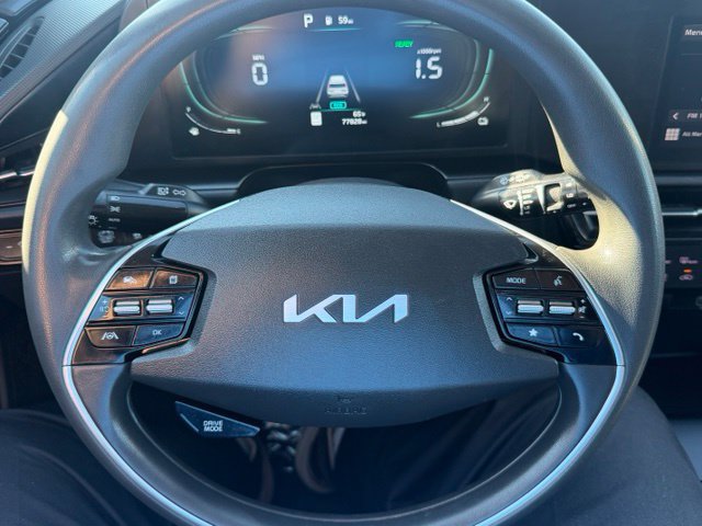 Used 2023 Kia Niro LX FWD image 17