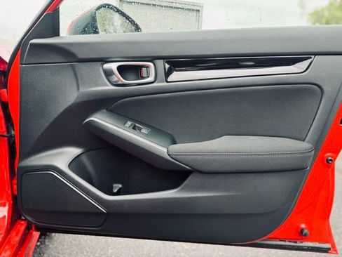 Used 2023 Honda Civic EX image 12