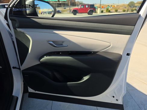 New 2026 Hyundai Tucson Limited image 36