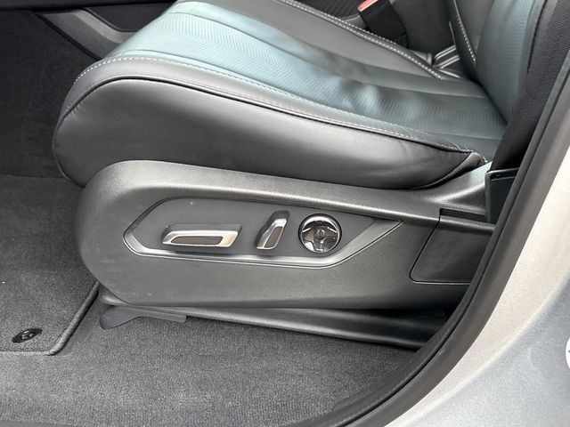 Certified 2026 Acura MDX w/ Technology Package AWD/4WD image 12