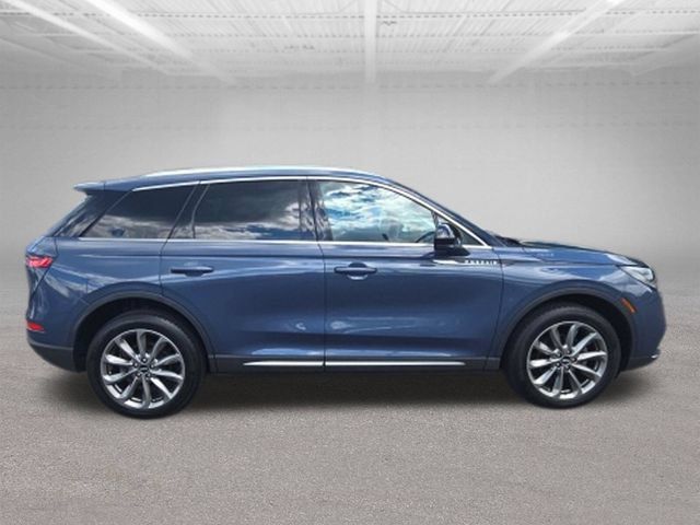 Certified 2022 Lincoln Corsair AWD w/ Premium Package image 9