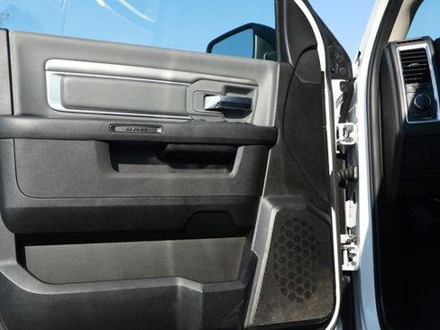 Used 2024 RAM 1500 Classic SLT image 21