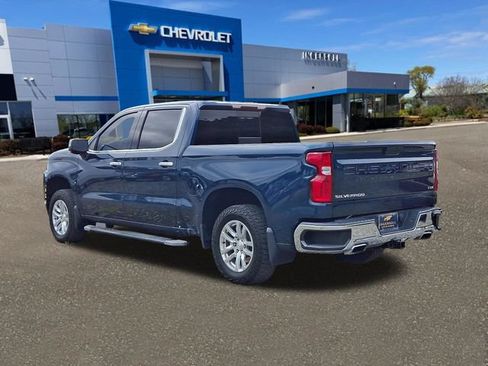Used 2019 Chevrolet Silverado 1500 LTZ w/ LTZ Convenience Package AWD/4WD image 25