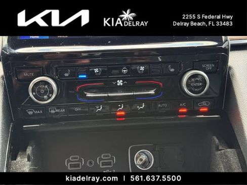 Used 2021 Jeep Grand Cherokee L Summit w/ Luxury Tech Group V AWD/4WD image 23