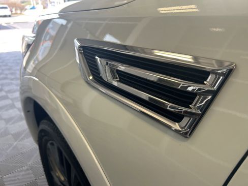 Used 2023 INFINITI QX80 Premium Select w/ Cargo Package image 11