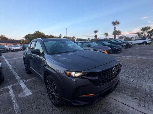 Used 2025 MAZDA CX-50 AWD 2.5 S w/ Premium Plus Pkg image 3