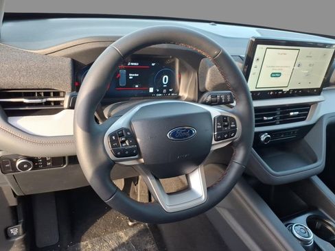 New 2026 Ford Explorer Active image 20