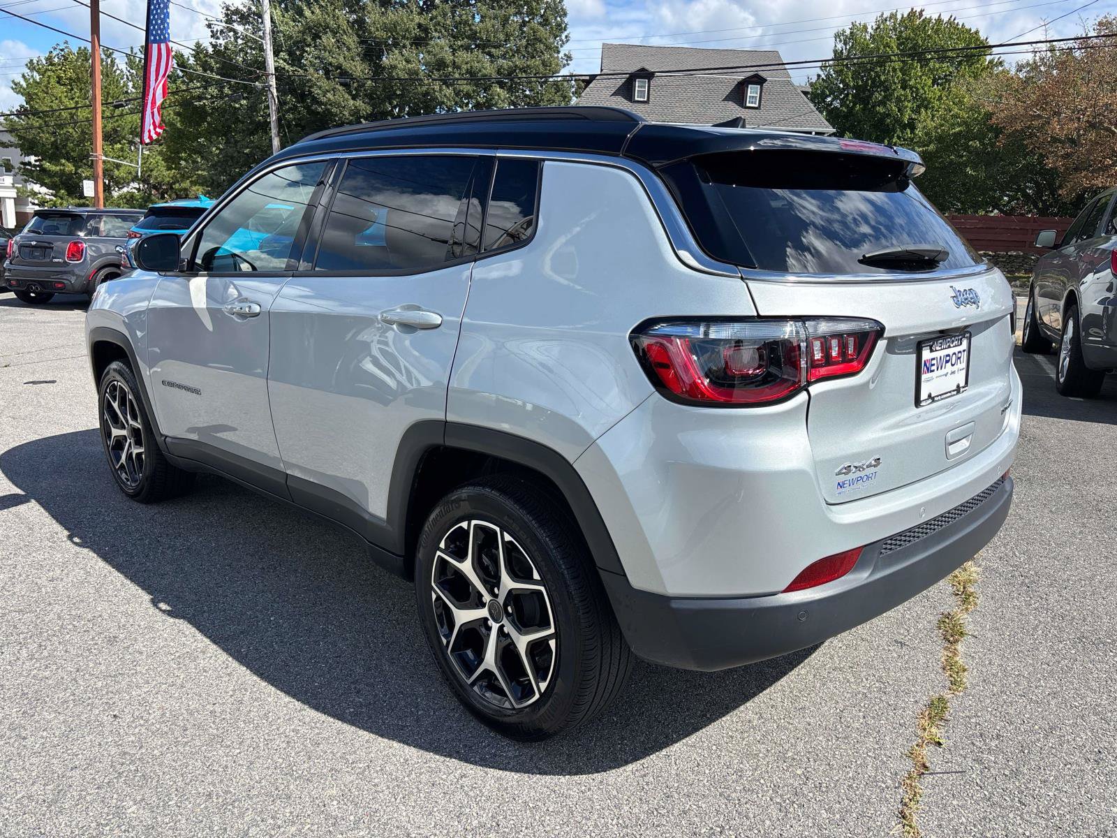 Certified 2025 Jeep Compass Limited AWD/4WD image 5