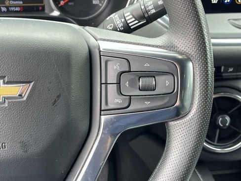 Used 2025 Chevrolet Blazer LT AWD/4WD image 29