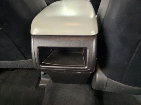Used 2015 Toyota Camry SE FWD image 31
