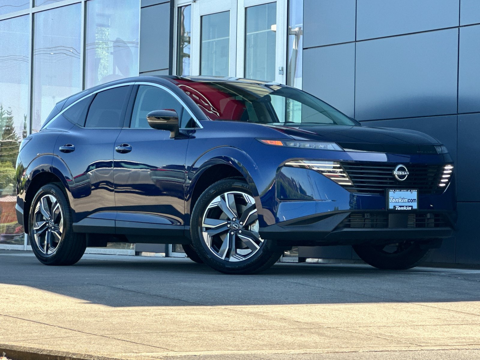 Certified 2025 Nissan Murano SL AWD/4WD image 2