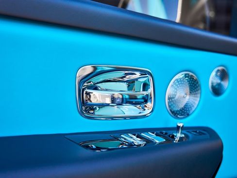 Used 2025 Rolls-Royce Cullinan image 36