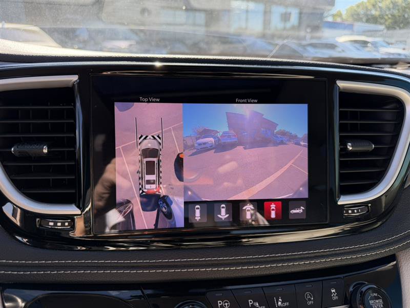Used 2021 Chrysler Pacifica Touring-L w/ Premium & Safety Sphere Group FWD image 53