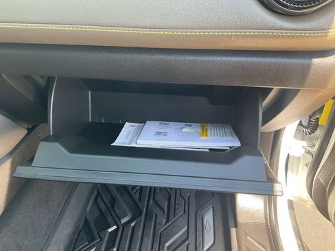 Used 2024 Chevrolet Colorado ZR2 w/ Technology Package image 32