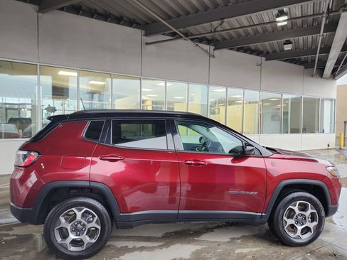 Used 2022 Jeep Compass Trailhawk w/ Sun and Sound Group image 32