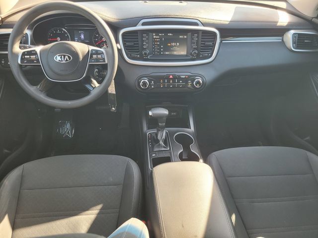 Used 2019 Kia Sorento FWD image 14