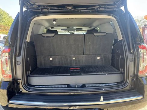 Used 2020 GMC Yukon Denali w/ Denali Ultimate Package image 25