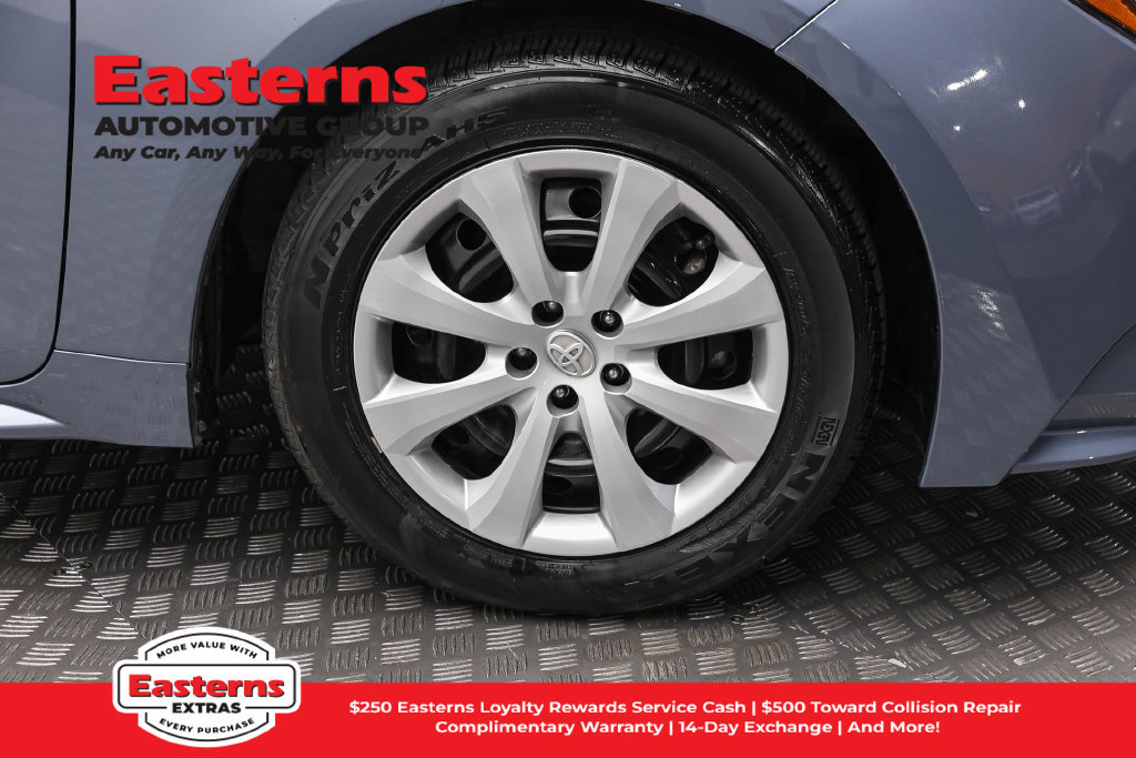 Used 2024 Toyota Corolla LE FWD image 31