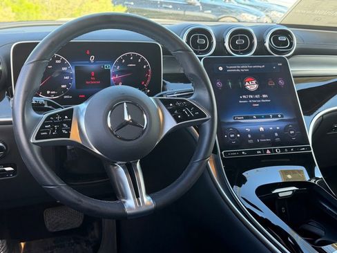Used 2024 Mercedes-Benz GLC 300 image 29