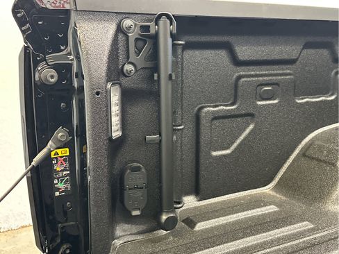 New 2025 GMC Sierra 2500 Denali Ultimate image 12