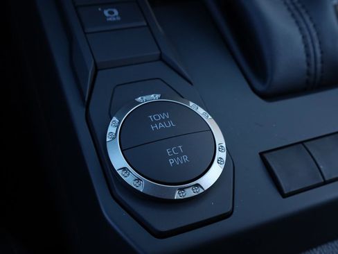 New 2025 Toyota Tacoma SR5 image 8