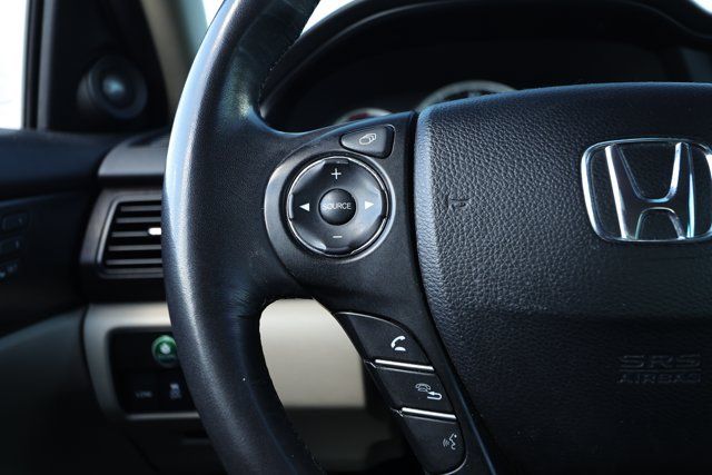 Used 2014 Honda Accord Touring image 11
