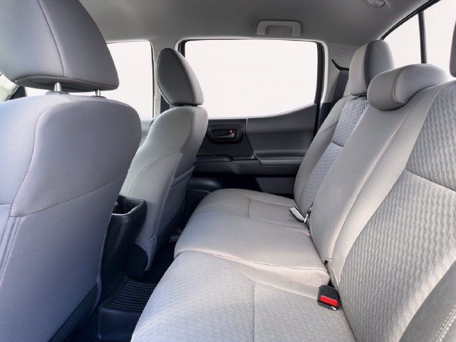 Used 2022 Toyota Tacoma SR AWD/4WD image 28