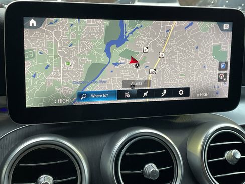 Certified 2022 Mercedes-Benz GLC 300 4MATIC w/ Driver Assistance Package image 32