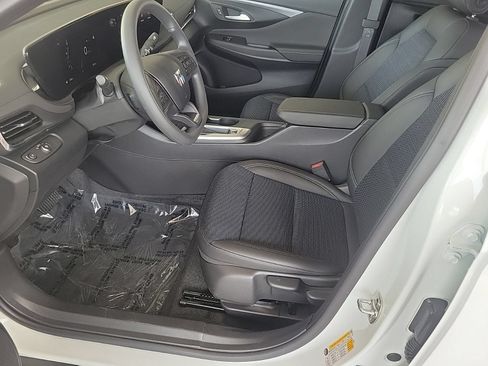 New 2026 Buick Envista Preferred w/ Convenience II Package FWD image 9