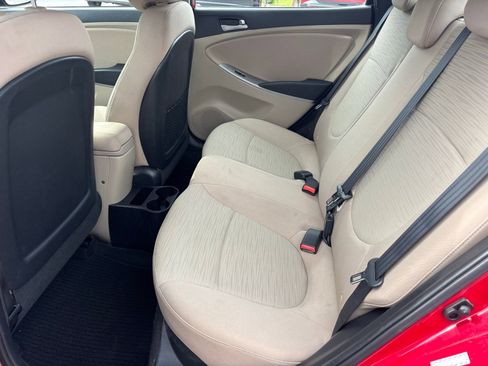Used 2016 Hyundai Accent SE w/ Option Group 02 FWD image 16