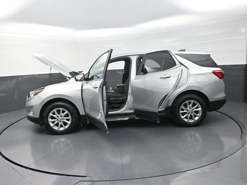 Used 2021 Chevrolet Equinox LT image 21