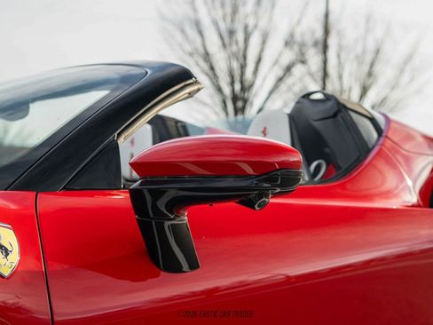 Used 2025 Ferrari SF90 Spider image 90