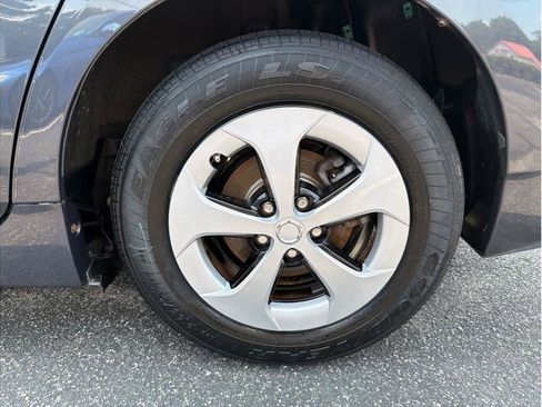 Used 2012 Toyota Prius Two FWD image 21