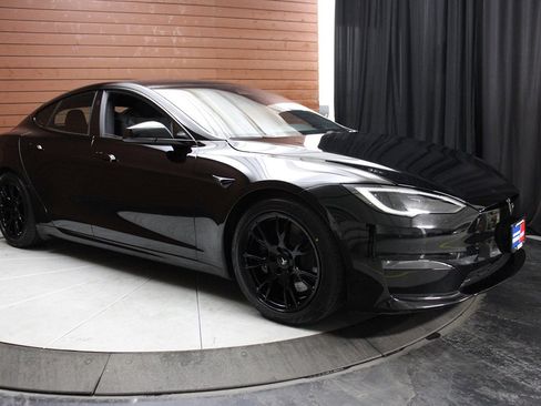 Used 2023 Tesla Model S AWD image 28