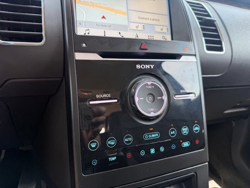 Used 2019 Ford Flex Limited AWD/4WD image 18