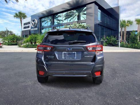Used 2022 Subaru Crosstrek 2.0i Premium w/ Moonroof Package image 4