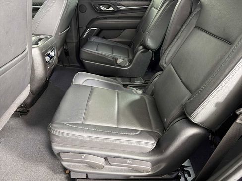 Used 2023 GMC Yukon Denali AWD/4WD image 19