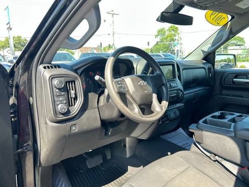 Used 2019 Chevrolet Silverado 1500 Custom Trail Boss w/ Custom Convenience Package AWD/4WD image 25