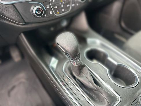 Certified 2023 Chevrolet Traverse LT image 43