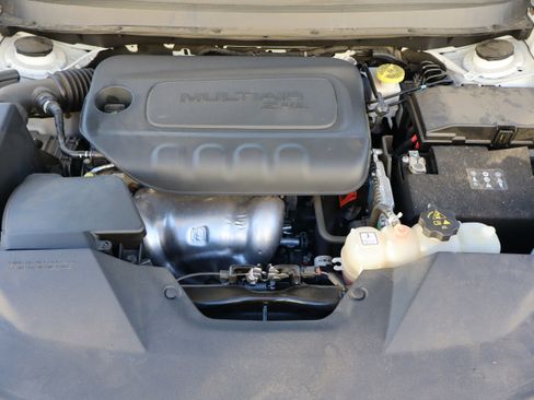 Used 2020 Jeep Cherokee Latitude Plus image 41